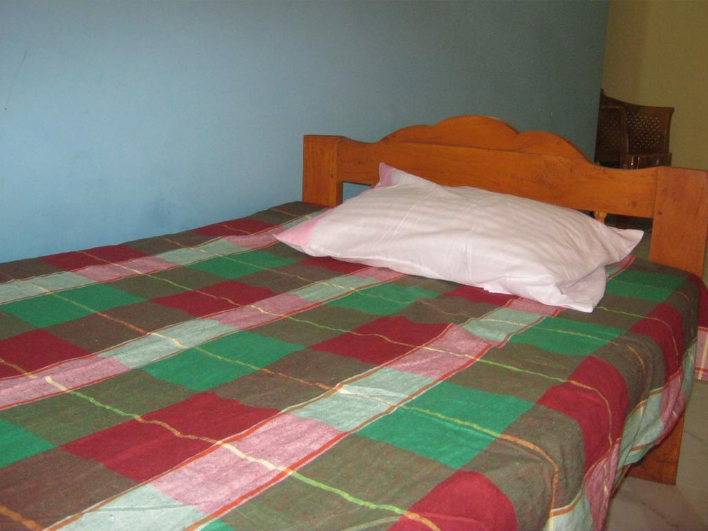 Aurora - Negombo Budget Hostel Ruang foto