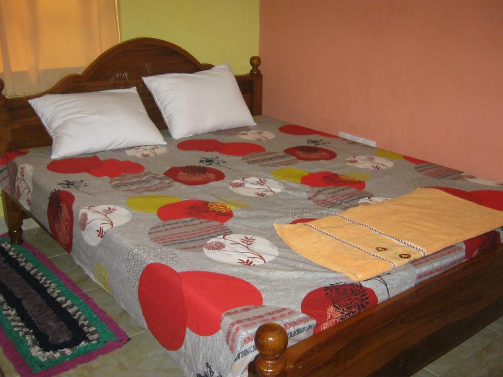 Aurora - Negombo Budget Hostel Ruang foto