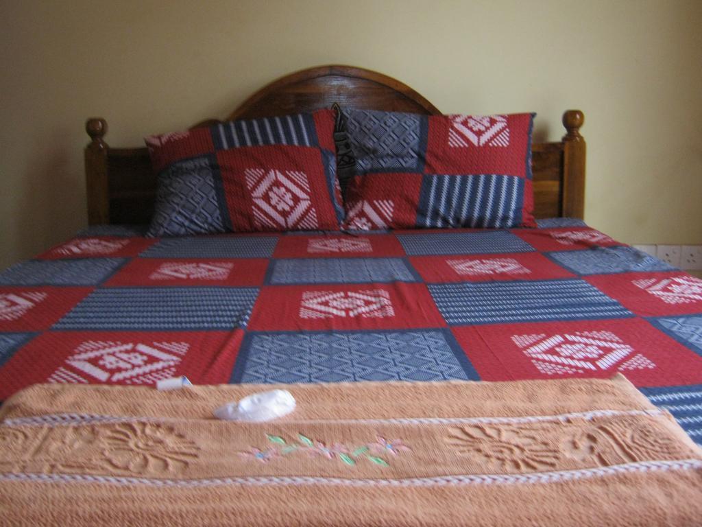 Aurora - Negombo Budget Hostel Ruang foto